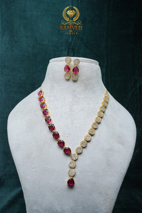 FAMOUS CZ-STONE NECKLACE AND EARRINGS SET