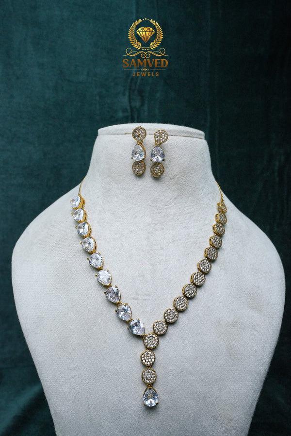 FAMOUS CZ-STONE NECKLACE AND EARRINGS SET